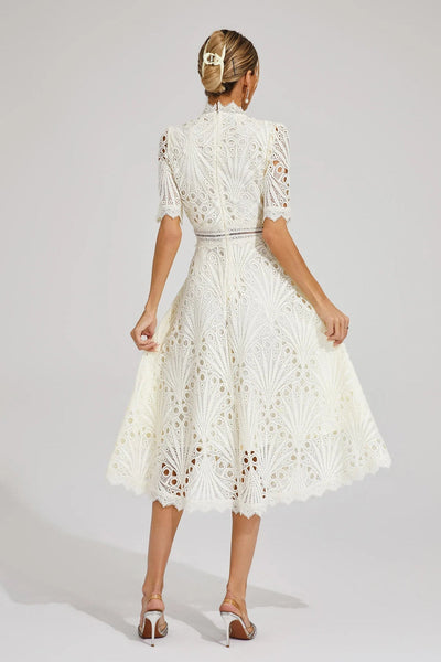 Vorelle Casual Flower Embroidery Short Sleeve Dress